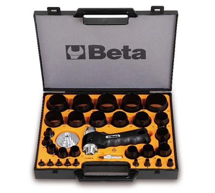 Assortimento Di 29 Fustelle Da 2 A 50 Mm E 2 Accessori