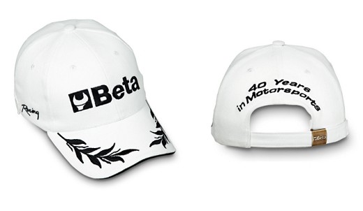 Cappellino, 100% Cotone, Taglia Unica Regolabile, Ricamo Diretto Sul Frontale, Sui Lati E Sul Retro, Bianco
