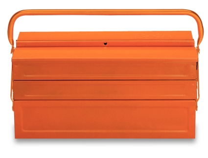 Cestello Con Assortimento Di Utensili
