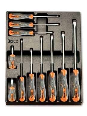 Termoformato Rigido Con Assortimento Di Utensili