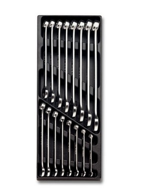 Termoformato Rigido Con Assortimento Di Utensili